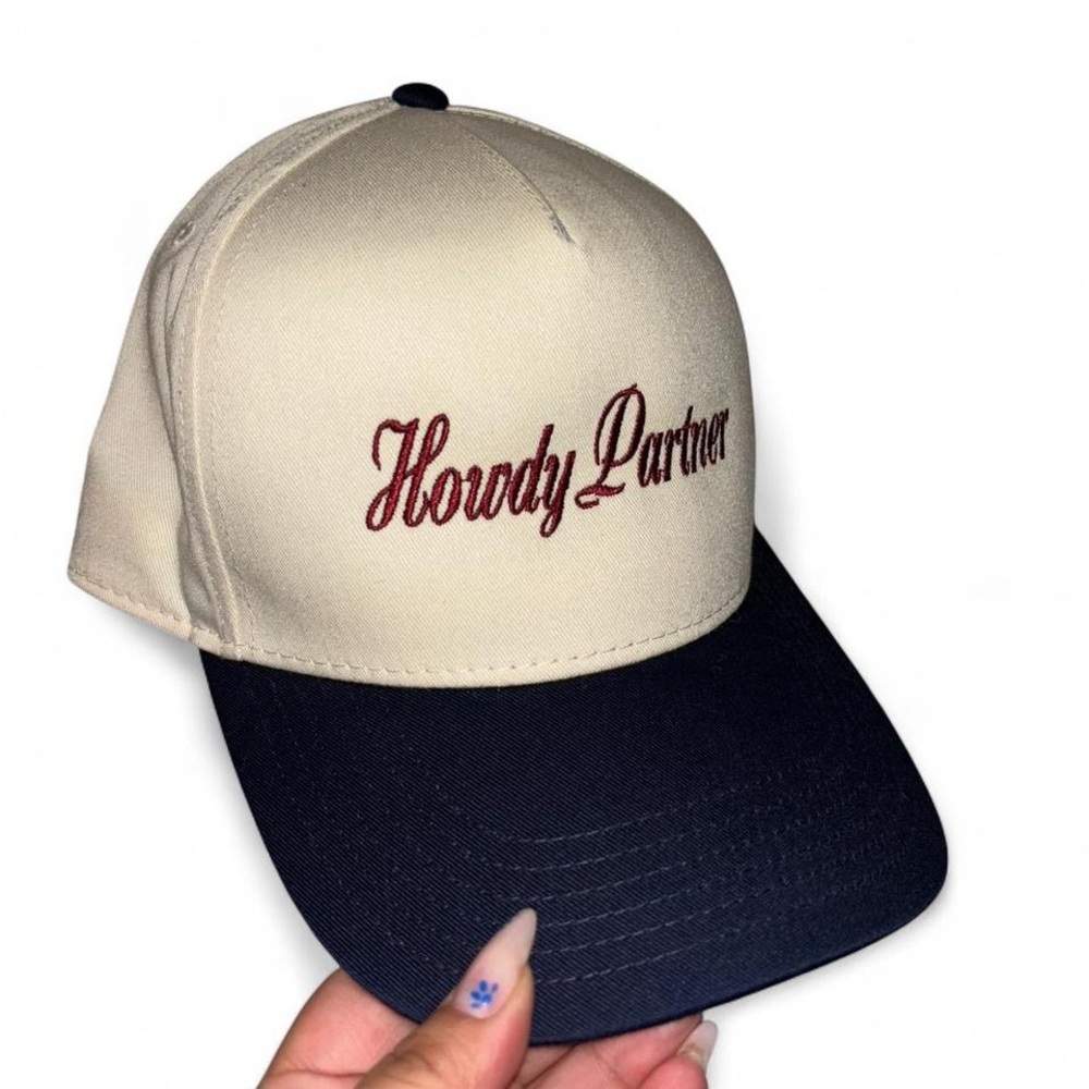 Ceremony club hat